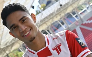 Ngôi sao của ĐT Indonesia bị đồng đội chế nhạo trong trận ra mắt đội bóng châu Âu 