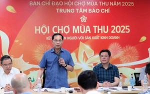 Đẩy nhanh tiến độ thi công, đảm bảo chất lượng các gian hàng tại Hội chợ mùa Thu