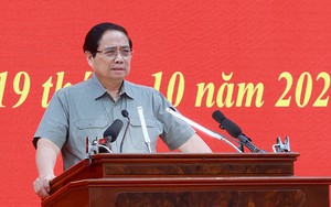 Thủ tướng chủ trì hội nghị triển khai các dự án đường cao tốc khu vực Đồng bằng sông Cửu Long