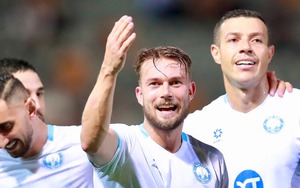 Dùng đội hình toàn ngoại binh, Thép Xanh Nam Định cũng chỉ thắng chật vật ở Champions League châu Á