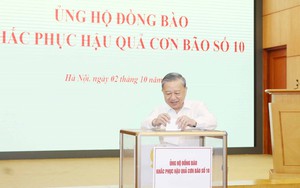 Văn phòng Trung ương tổ chức quyên góp, ủng hộ đồng bào khắc phục hậu quả cơn bão số 10