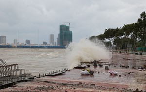 Đà Nẵng: Bão số 12 gây ảnh hưởng đến khu vực cửa sông Hàn