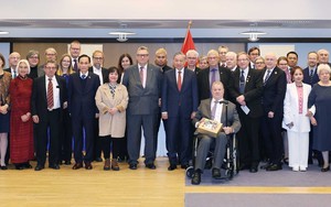 Tổng Bí thư Tô Lâm tiếp Hội hữu nghị và chuyên gia Phần Lan từng hỗ trợ tại Việt Nam