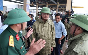 Bí thư Thành ủy Đà Nẵng yêu cầu tuyệt đối không chủ quan, lơ là trước bão số 12