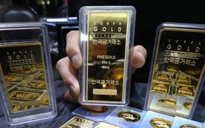 Vàng lên giá tại châu Á khi rủi ro địa chính trị gia tăng