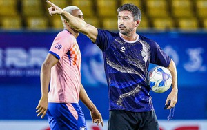 Tin nóng bóng đá Việt Nam hôm nay 25/10: Nguyễn Filip lỡ hẹn đội tuyển; HLV Harry Kewell quyết liệt trên sân tập