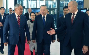 Tổng Bí thư Tô Lâm cùng Tổng thống Bulgaria thăm doanh nghiệp quốc phòng Samel 90