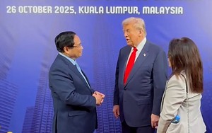 Thủ tướng Phạm Minh Chính gặp Tổng thống Hoa Kỳ Donald Trump