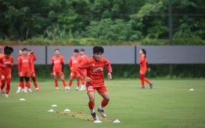 Đội tuyển Việt Nam sắp đấu tập, tuyển thủ trẻ muốn học hỏi từ các đàn chị