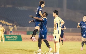 Thanh Hóa thắng trận dù 4 tháng chưa nhận lương, HLV Hàn Quốc tiết lộ điều bất ngờ