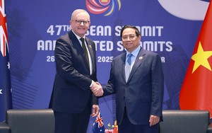 Thủ tướng Phạm Minh Chính gặp Thủ tướng Australia