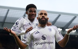 2 trụ cột của MU đang có phong độ cao sẽ vắng mặt vào cuối năm nay