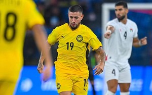 Cầu thủ nhập tịch của ĐT Malaysia bị FIFA phạt, đội bóng Nam Mỹ bất ngờ 'hưởng lợi'