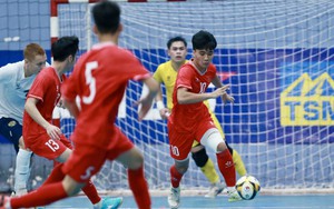 Bóng đá Việt Nam chạm trán Thái Lan ở những giải đấu lần đầu được tổ chức