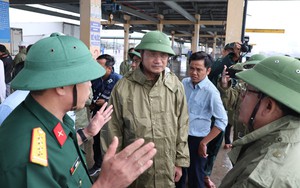 Bí thư Thành ủy Đà Nẵng: Không để bà con đói, rét do mưa lũ