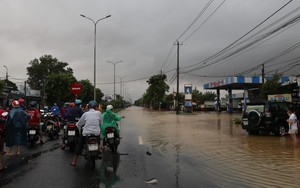 Đà Nẵng có 10 xã bi cô lập hoàn toàn do mưa lũ