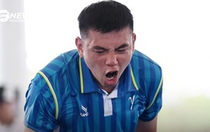 Tranh cãi nảy lửa trong trận bán kết giải pickleball châu Á, Lý Hoàng Nam lăn ra sàn phản ứng với trọng tài
