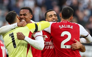 Arsenal: Thủ chắc nhưng phải vô địch