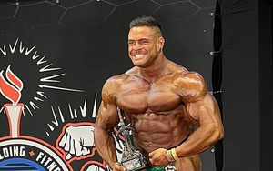 VĐV thể hình nổi tiếng qua đời vì quá đau buồn khi mất ... 'mèo cưng'