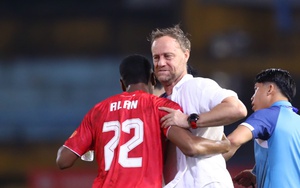 CAHN FC giành chiến thắng, cuộc đua vô địch 'song mã' ở V-League lộ diện