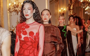 NTK Hà Linh Thư giới thiệu BST 'Stairway to Heaven' tại kinh đô thời trang Paris