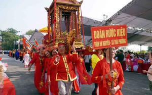 Kỷ niệm 800 năm họ Trần phát nghiệp đế Vương