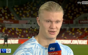 Man City thắng nhọc Brentford, Haaland mỉa mai chiến thuật 'độc - lạ' của đối phương