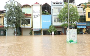 Mưa lũ nhấn chìm các tuyến đường và khu dân cư tại Thái Nguyên