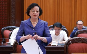 Báo cáo Bộ Chính trị về chế độ, chính sách, tiền lương của công chức, viên chức