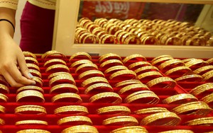 Giá vàng chiều 8/10 vọt lên 142,5 triệu đồng mỗi lượng
