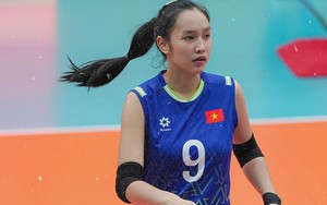 Phụ công Việt Nam bật cao 3m ghi 19 điểm ở chung kết, vượt qua đàn chị để giúp đội nhà đăng quang