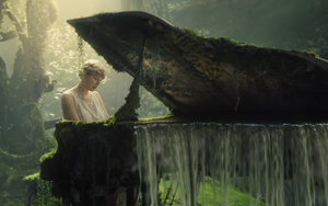 Ca khúc "Cardigan": Bước ngoặt khác thường của Taylor Swift