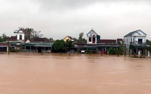 Hà Tĩnh: Mưa lớn kỷ lục khiến hàng nghìn hộ dân bị ngập lụt
