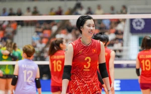 Tin nóng thể thao sáng 10/11: Báo quốc tế chỉ ra sự thật về tình huống gây tranh cãi giữa chủ công Việt Nam và sao Thái Lan