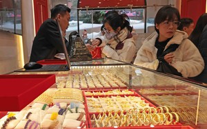 Giá vàng miếng chiều 10/11 tăng 1,8 triệu đồng/lượng