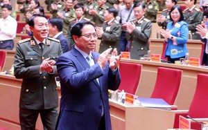 Thủ tướng dự Hội nghị Sơ kết 1 năm triển khai lực lượng bảo vệ an ninh, trật tự ở cơ sở