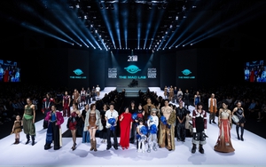 NTK Phạm Trần Thu Hằng trình làng BST “Mad Room: Infinity” lấy cảm hứng từ văn hoá Đông Sơn