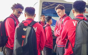 Đội tuyển Việt Nam di chuyển sớm, giữ thể lực cho trận đấu với Lào