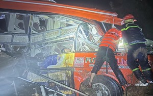 Sạt lở đèo Khánh Lê và đèo Khánh Sơn, tỉnh Khánh Hòa khiến nhiều người bị vùi lấp, nhiều người đã tử vong