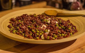 Đĩa "thân thiện môi trường" có thể giải phóng hóa chất độc hại vào thức ăn