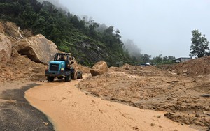 Khánh Hòa: Nỗ lực tìm kiếm người bị vùi lấp do sạt lở đất