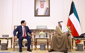 Thủ tướng Phạm Minh Chính hội kiến Hoàng Thái tử Kuwait