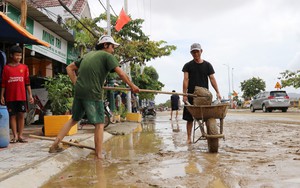 Khánh Hòa khắc phục hậu quả mưa lũ, hỗ trợ người dân ổn định cuộc sống