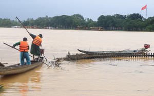 Huế: Mực nước trên sông Hương, sông Bồ lên dần xấp xỉ báo động 3