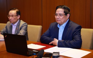 Thủ tướng họp trực tuyến triển khai cứu hộ, cứu nạn và khắc phục hậu quả thiên tai tại miền Trung