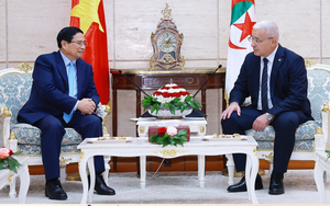 Thủ tướng Phạm Minh Chính hội kiến Chủ tịch Hạ viện Algeria
