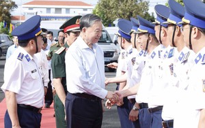 Tổng Bí thư Tô Lâm thăm, làm việc với Bộ Tư lệnh Vùng Cảnh sát biển 4