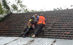 Đắk Lắk: Ứng cứu được thêm nhiều người dân vùng ngập lũ trong đêm