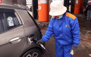 Giá xăng đảo chiều giảm nhẹ trong kỳ điều hành chiều 20/11