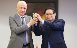 Thủ tướng làm việc với các Bộ, Tập đoàn của Algeria để cụ thể hoá quan hệ Đối tác Chiến lược